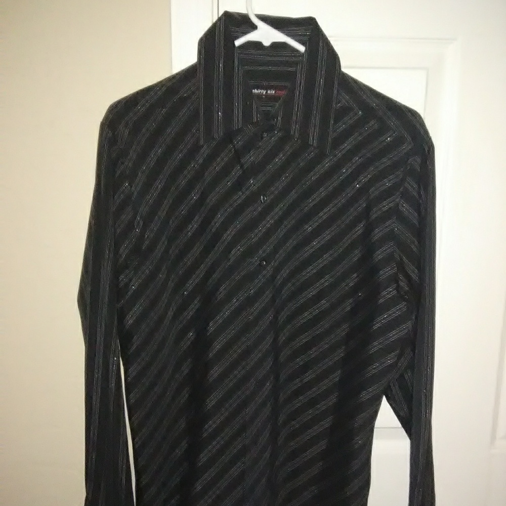 Thirty Six Red Button-Up Long Sleeve Dress Shirt